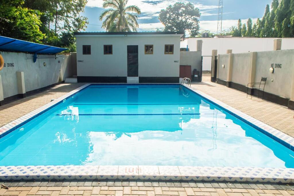 Len Apartments Dar es Salaam Exterior photo